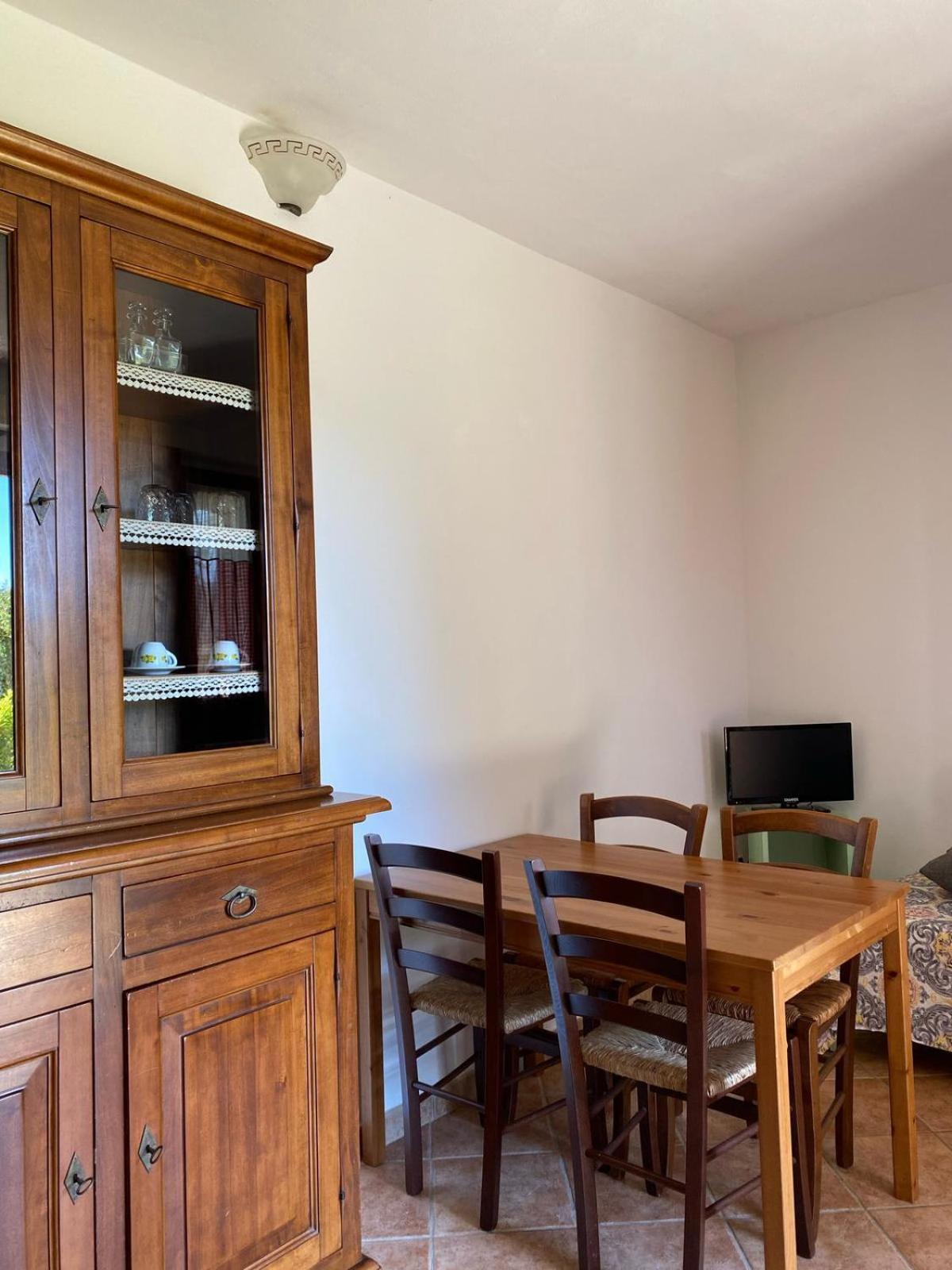 Agribike Agriturismo Poggio Rossino 가보라노 외부 사진